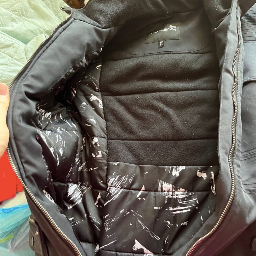 Women's Black Insulated winter Jacket - Picture 14 of 16